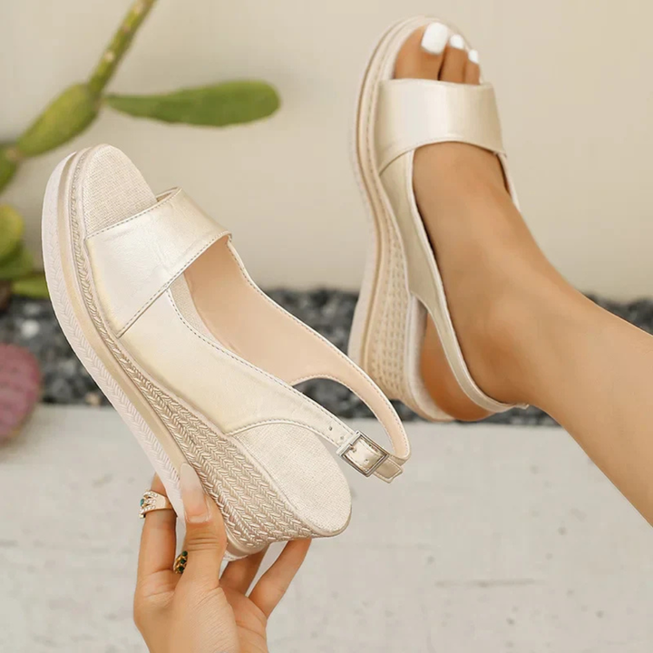 Denaya | Stylish Orthopedic Sandal