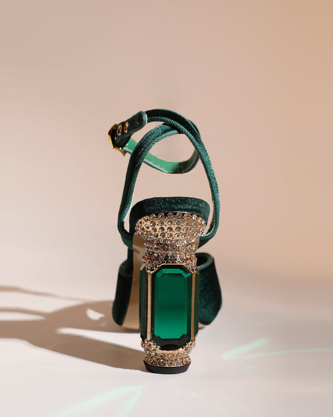 Blythe Velvet Vintage Sandals In Green