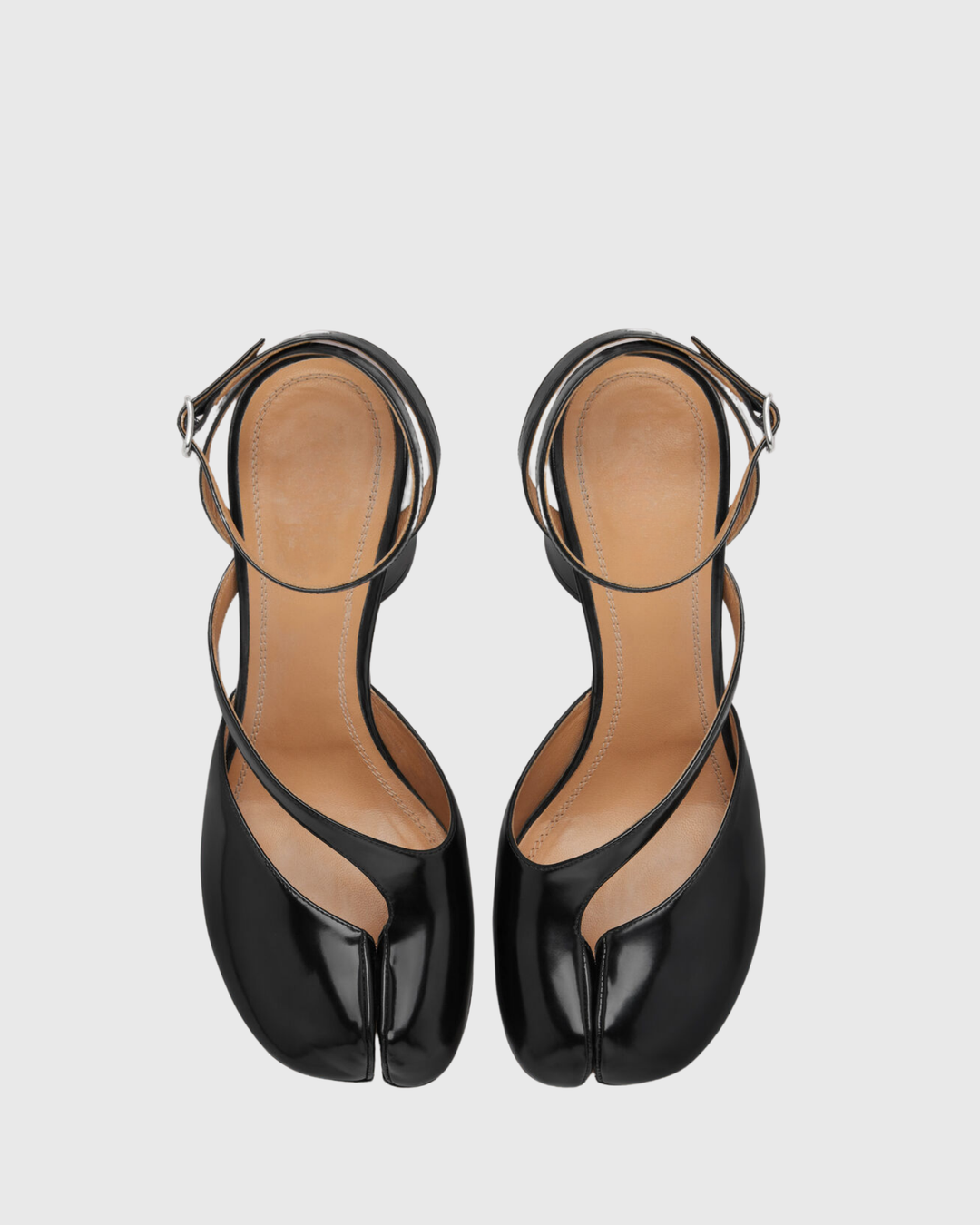 Fiore | Women's Tabi Strap Pumps in Black