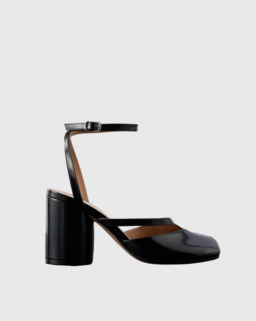Fiore | Women's Tabi Strap Pumps in Black
