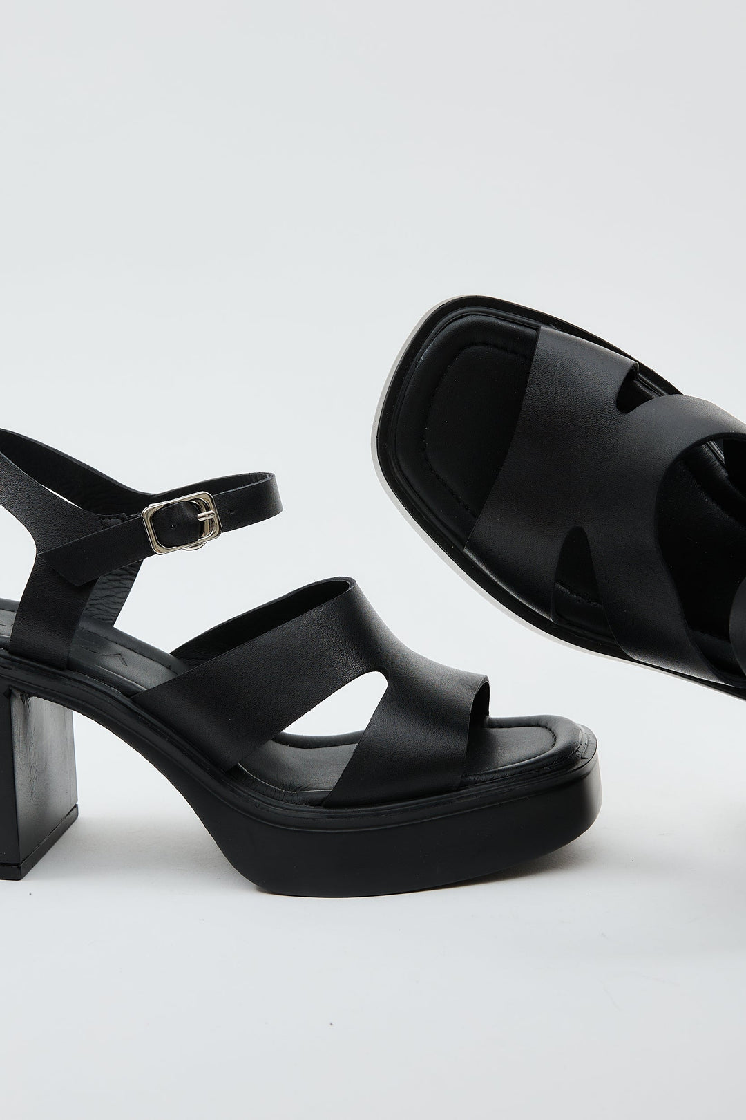 Giri | Women's Square Toe Slip-On Mules in Black