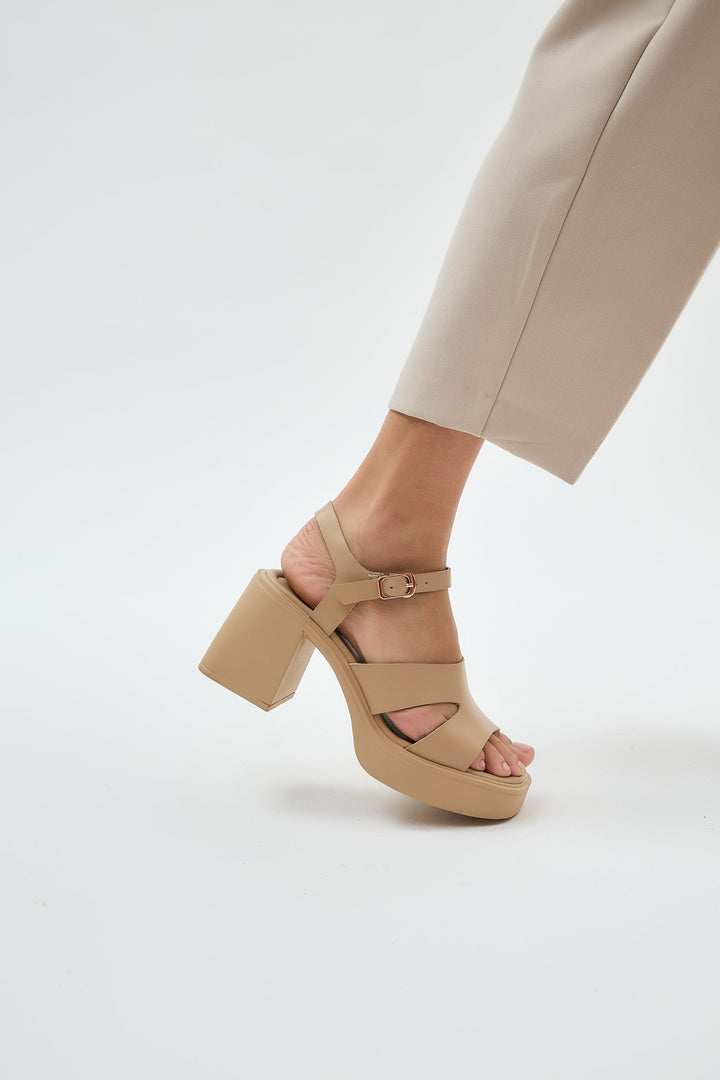 Giri | Women's Square Toe Slip-On Mules in Beige