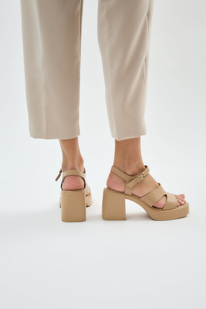 Giri | Women's Square Toe Slip-On Mules in Beige