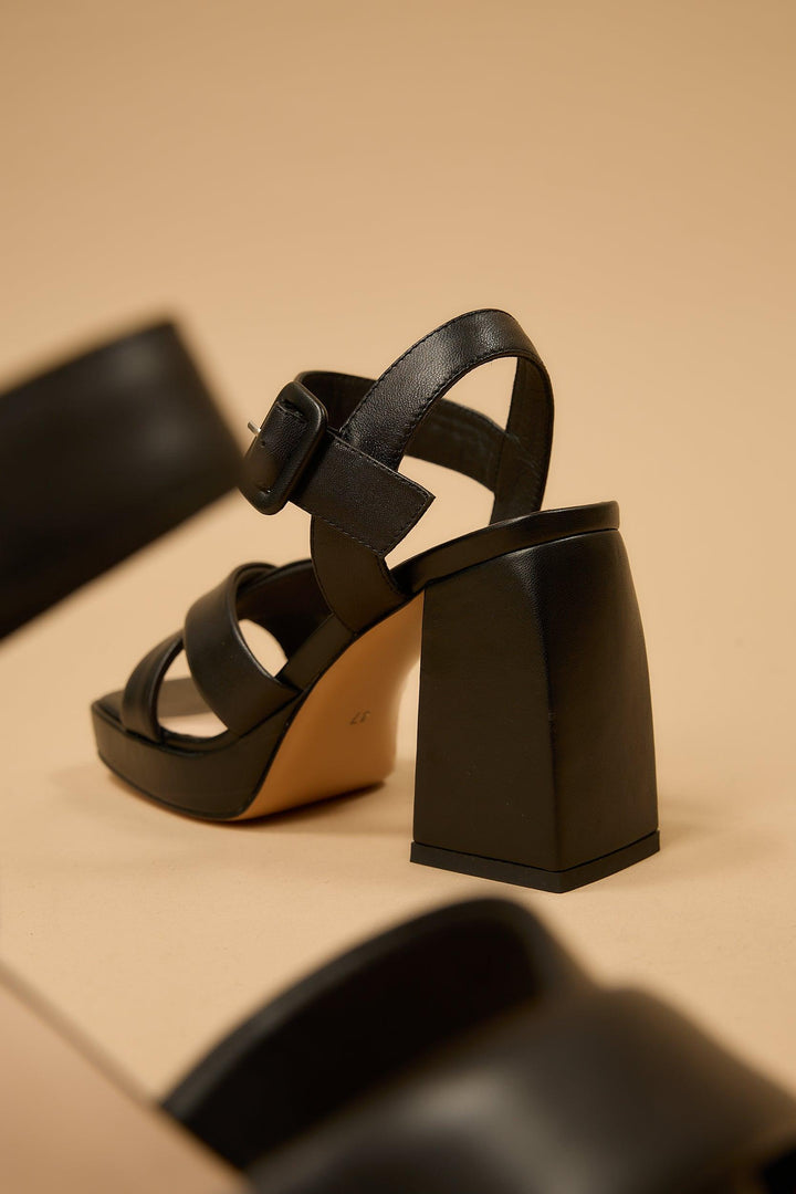 Esperanza | Women's Block Heel Ankle Strap Pumps in Black