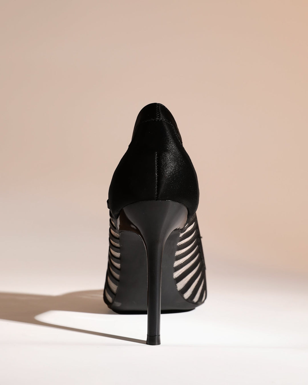 Sada | Women's Stripe Mesh Pumps in Black